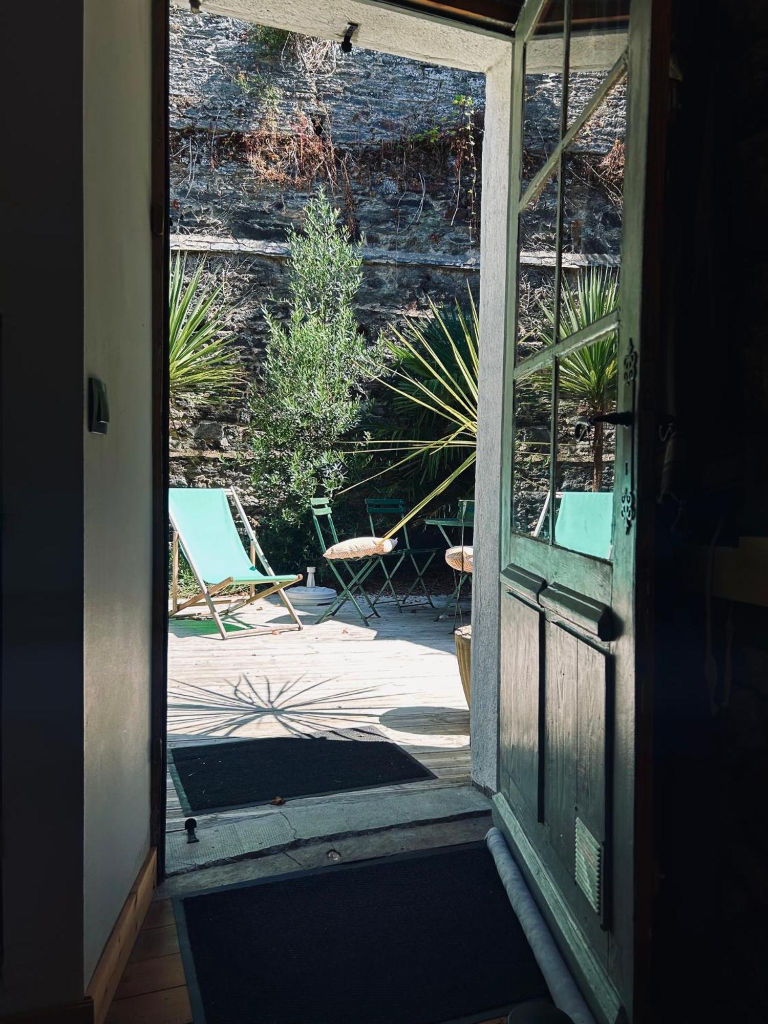 La Maison Des Vignes - Terrasse & Balcon Морле Екстериор снимка